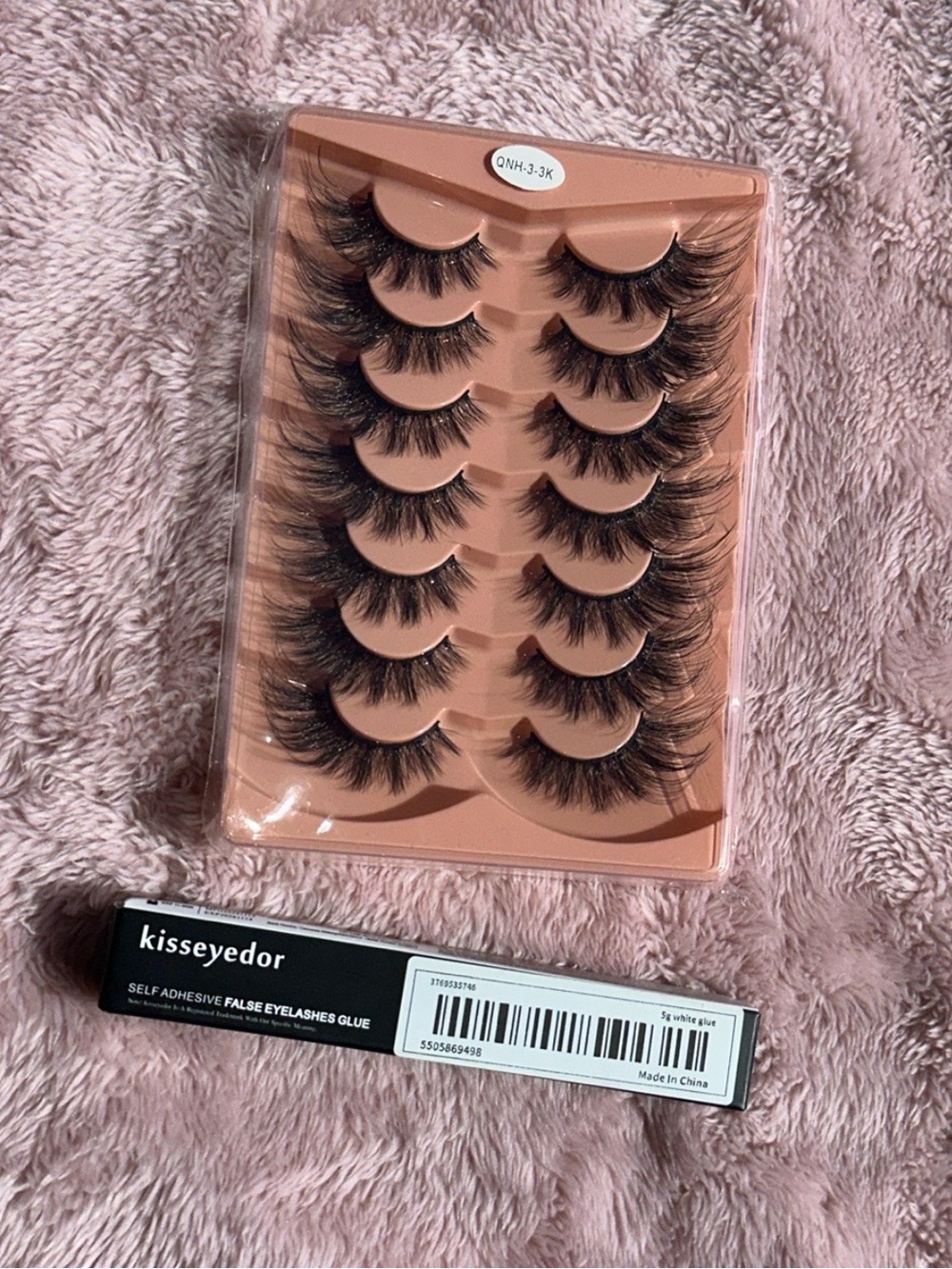 False Eyelashes with Adhesive – Black